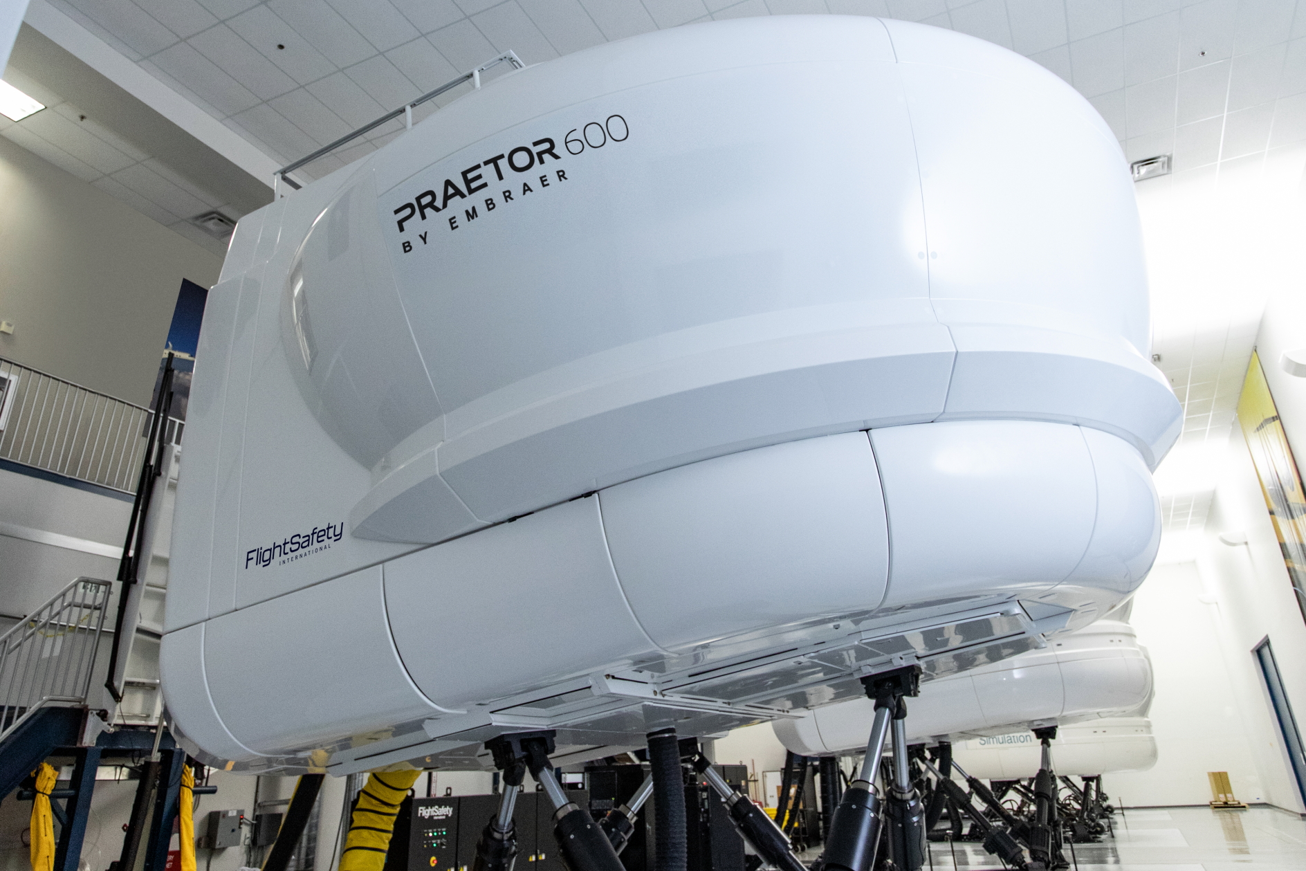 FlightSafety to Expand Pilot Training with New Praetor 500 and 600 FFS